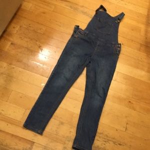 Washed denim overalls. Size 11/12Y 152cm